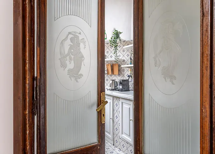 Iflat A Vintage Gem Near Piazza Navona *